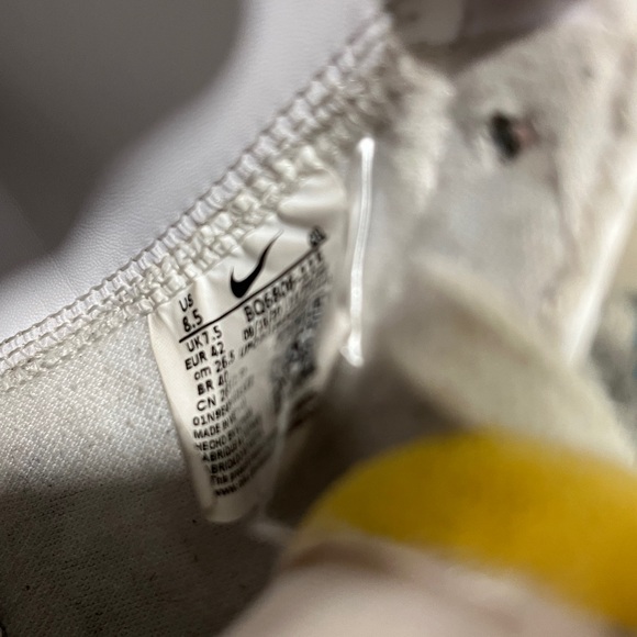 Nike White and Green Swoosh Sneakers - Picture 6 of 7